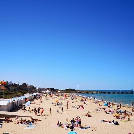 Cap Horn Ensoleille Face Port Apartment Courseulles-sur-Mer Bagian luar foto